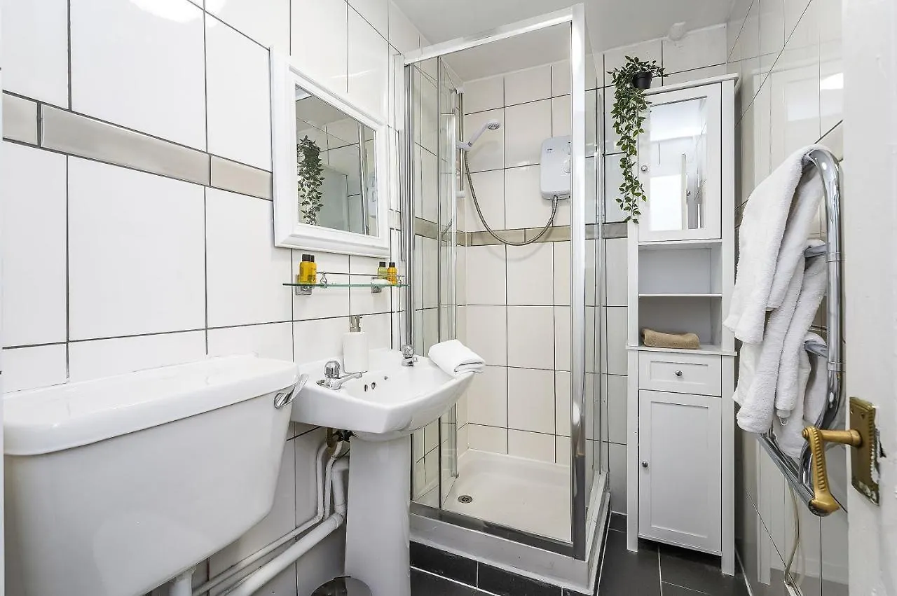City Centre 2 Bedroom Main Door Apartment Edimburgo Regno Unito