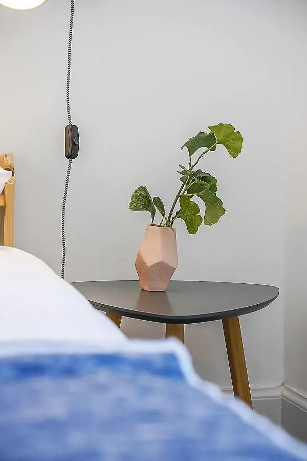 City Centre 2 Bedroom Main Door Apartment Edimburgo