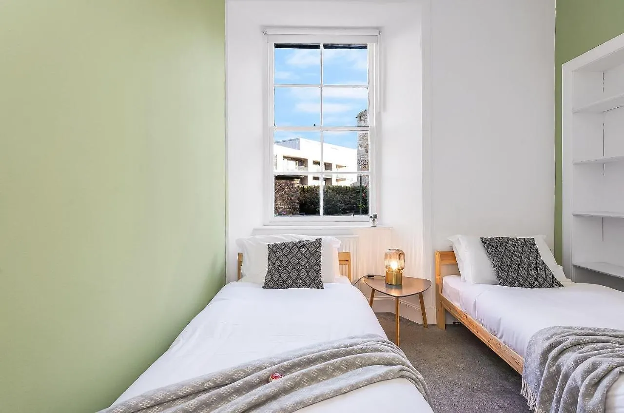 City Centre 2 Bedroom Main Door Apartment Edimburgo 0*,  Regno Unito